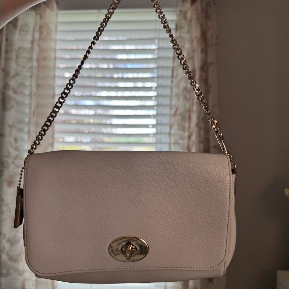 Coach White Chain Shoulder Bag